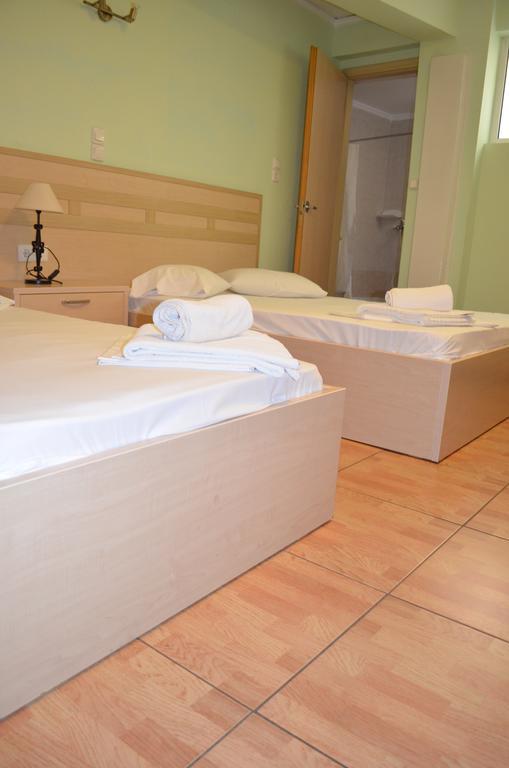 Fontana Rooms Mytilíni Rum bild